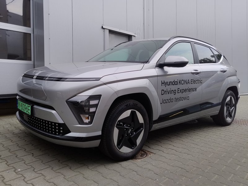 HYUNDAI Kona Executive + Heat Pump 2WD (204 KM | 65 kWh) Electric | DEMO automat<br /><small>(Samochód demonstracyjny)</small>