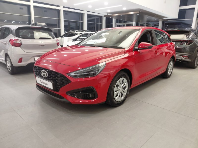 HYUNDAI i30