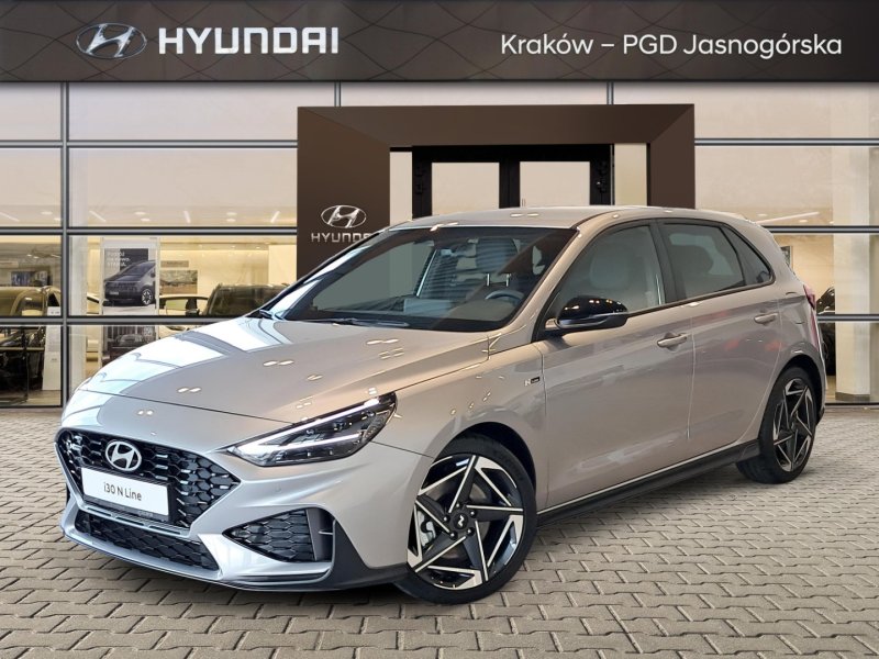 HYUNDAI i30