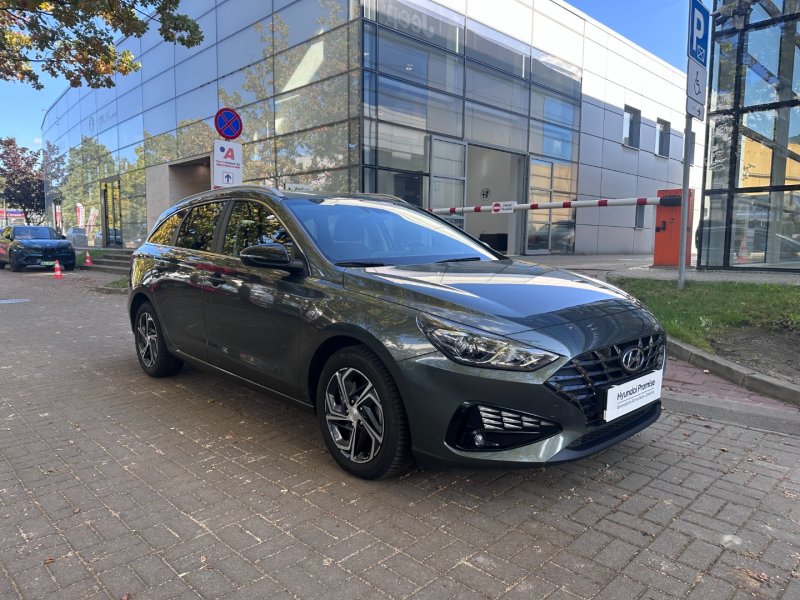 HYUNDAI i30 Wagon 1.0 T-GDI 120KM 7DCT Smart automat dwusprzęgłowa (DCT, DSG)<br /><small>(Samochód używany)</small>