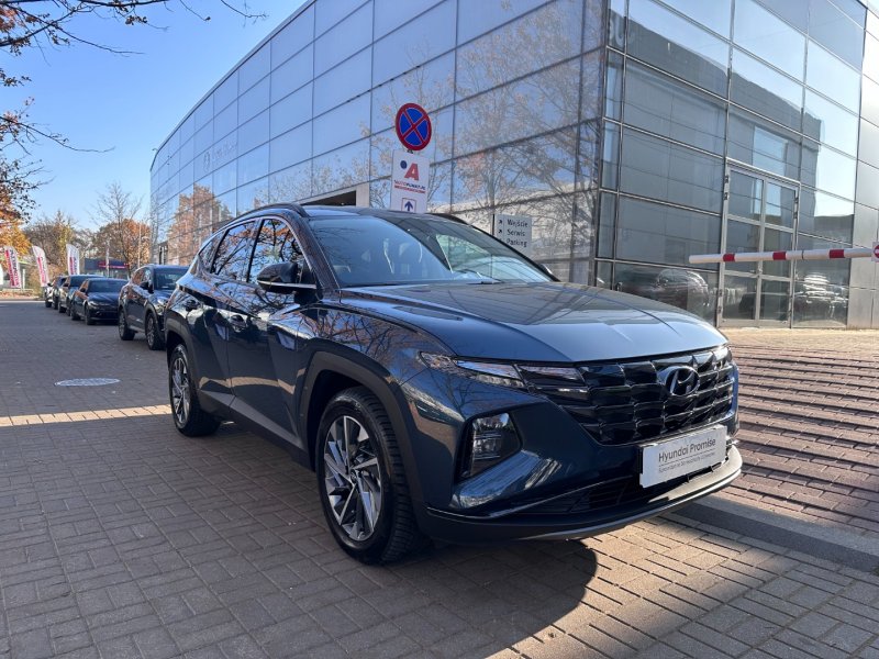 HYUNDAI Tucson SMART + LED 1.6 T-GDI 6MT 2WD (150 KM) | DEMO<br /><small>(Samochód używany)</small>